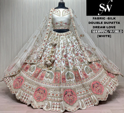 खूबसूरत व्हाइट सिल्क डबल दुपट्टा लहंगा