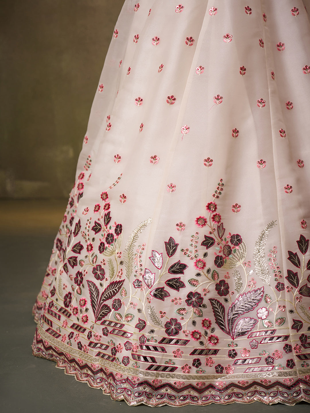 Amazing pink organza Fabric Sequins thread Lehenga 6287