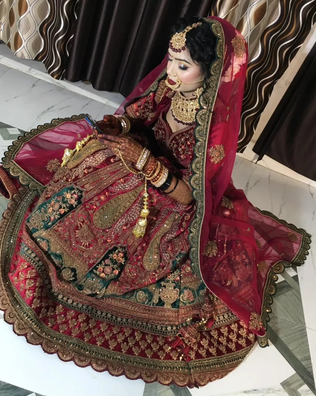 أنيقة الخردل الزفاف ليهينجا (عميل سعيد)