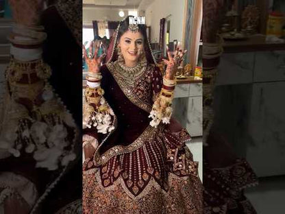 جميل Jhumka Red Bridal Lehenga (عميل سعيد)