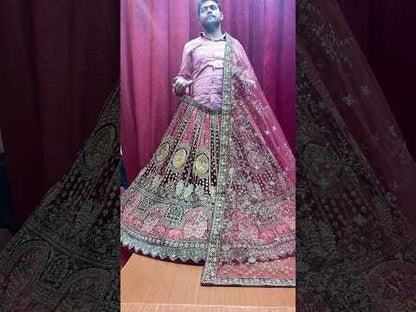 Espectacular lehenga nupcial color pavo real granate
