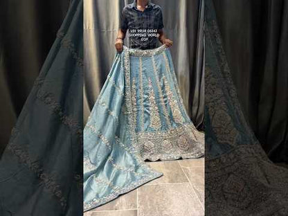 Impresionante lehenga azul cielo