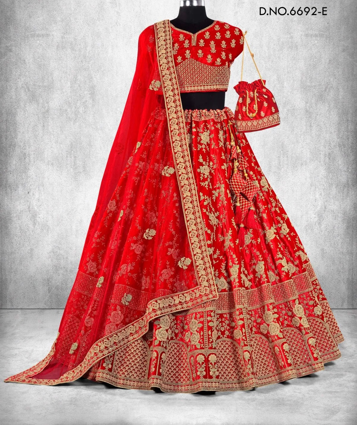 Lehenga nupcial roja de diseñador