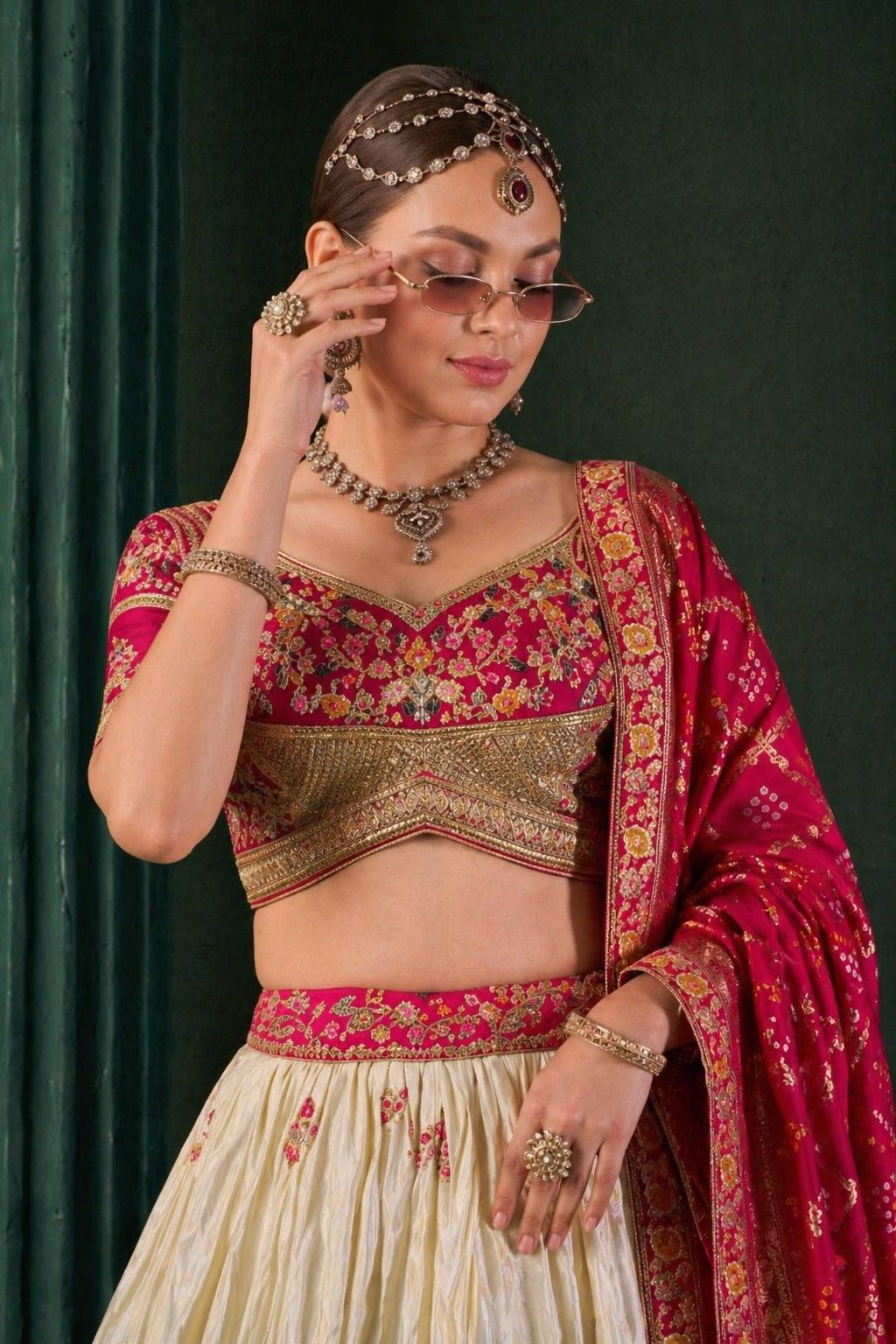 Beige Pink Dola Silk Fabric With Khatli Work 1073