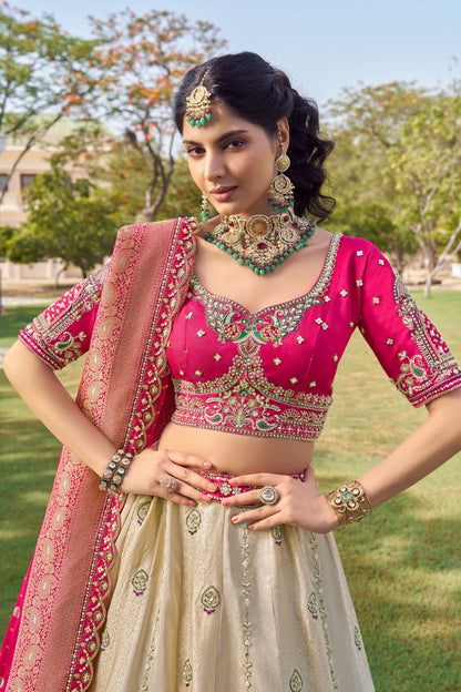 Engaging White pink Lehenga 1170