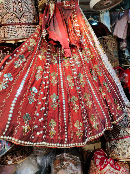 सुंदर लाल मोती अनुक्रम काम lehenga