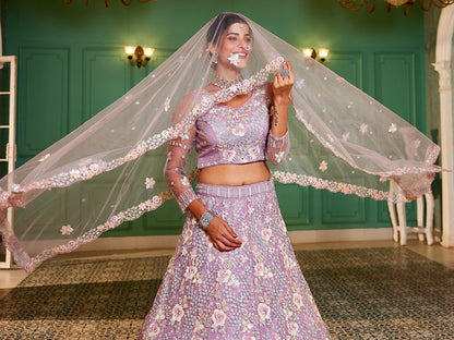 الترتر الوردي متعدد الألوان يعمل ثقيل الأزهار المطرزة باستخدام Zarkan & Mirror Lehenga