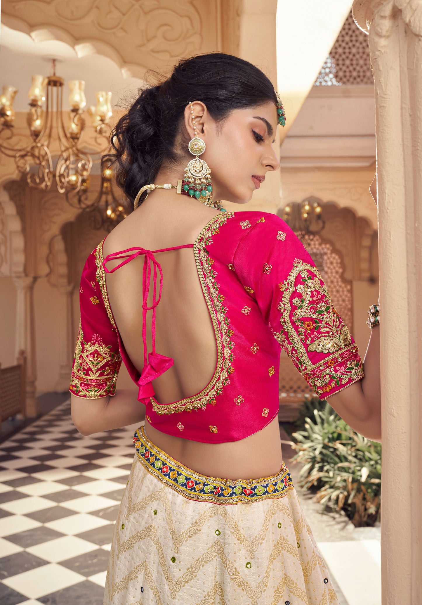 Engaging White pink Lehenga 1170