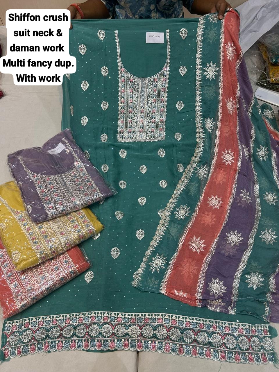 رهيبة زرقاء زرقاء غير متضخمة بدلات سلوار مواد لباس (حجم مجاني)