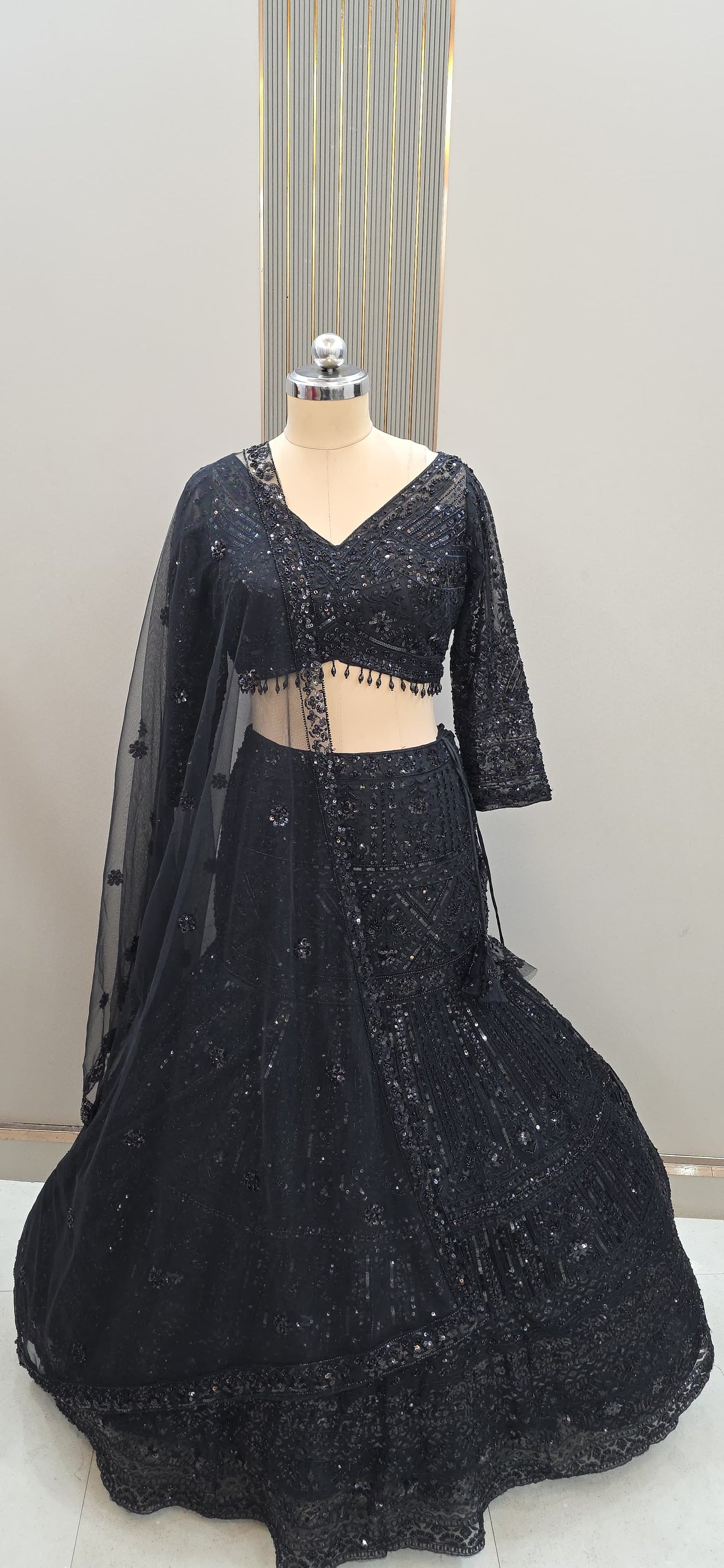 Tremendous Black Fish Cut crop top Lehenga