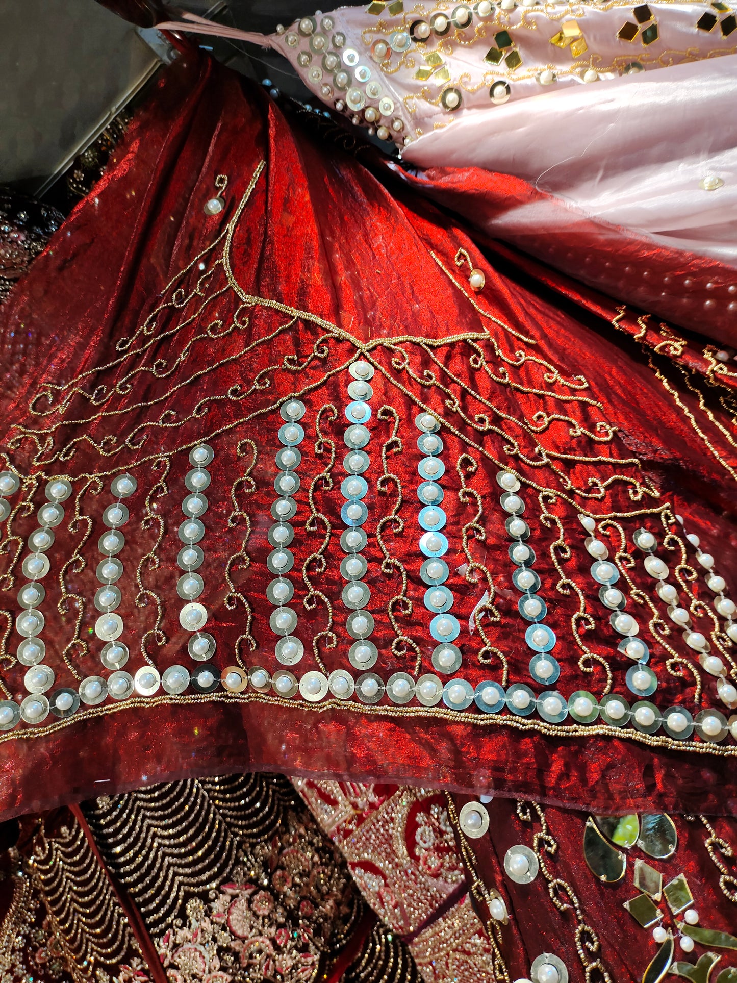सुंदर लाल मोती अनुक्रम काम lehenga