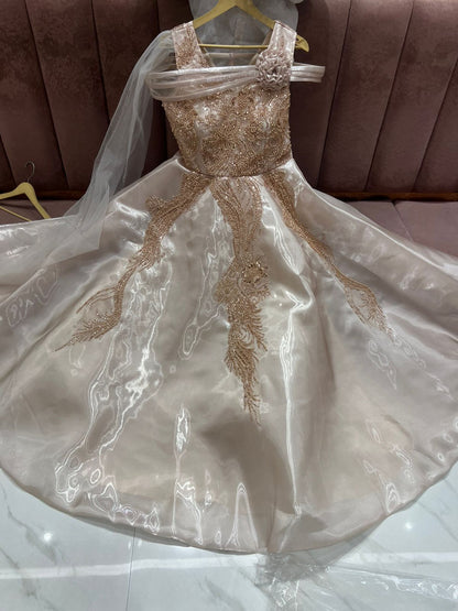 Black Gown - Shopping World